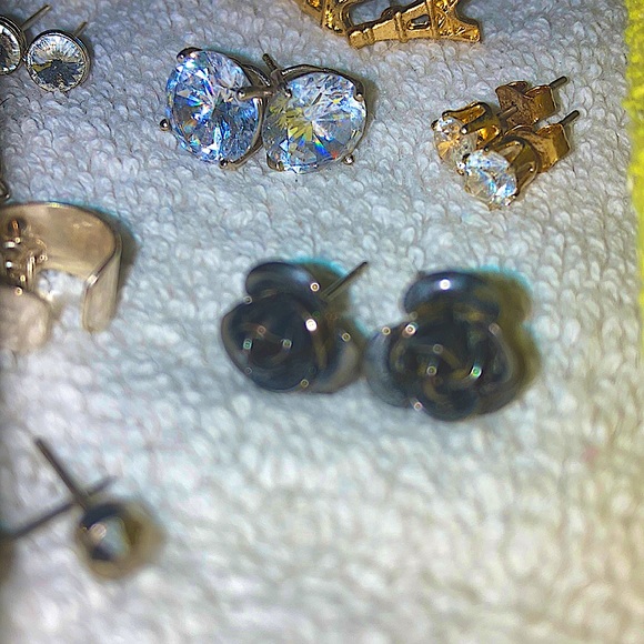 Earring sets - Picture 6 of 9